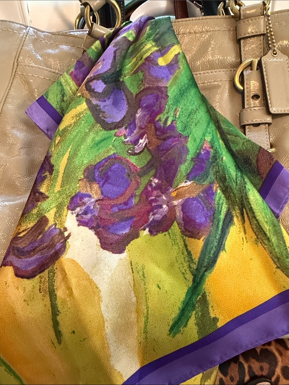 Women’s Silk Feel Green and Purple Floral Scarf or Head Wrap New 27.5”
